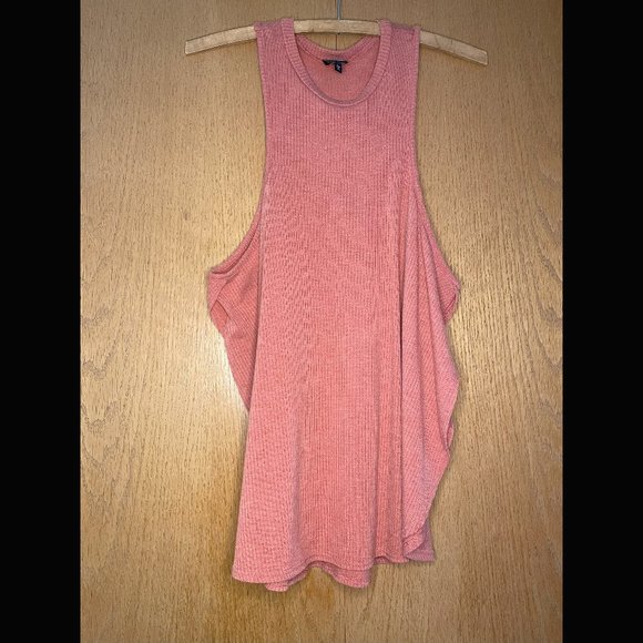 Charlotte russe Pink Sport Tank with Slit Sides Size L - Picture 1 of 6